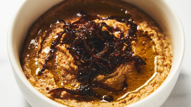 hummus with caramelized onions