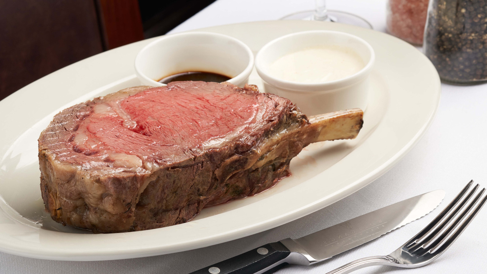 This Chain's Tender In-House-Cut Prime Rib Rivals Steakhouses, According To Customers