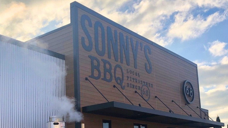 Sonny's BBQ restaurant with signage from the outside