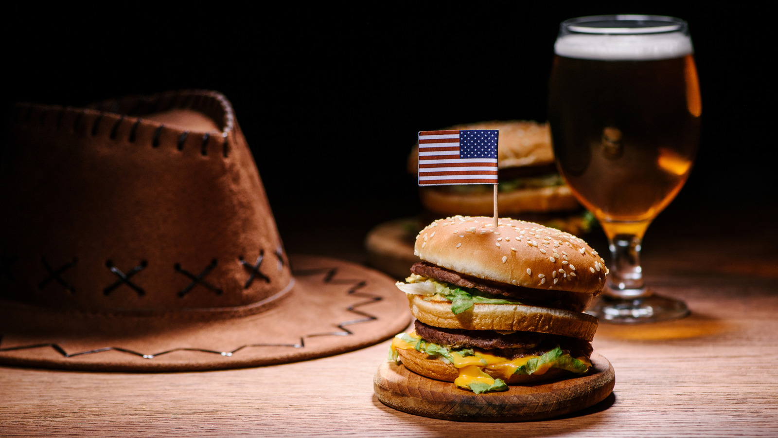 Not Ketchup, Not Mustard: Cheeseburgers Are 10X More Flavorful With These Two Cowboy-Style Toppings