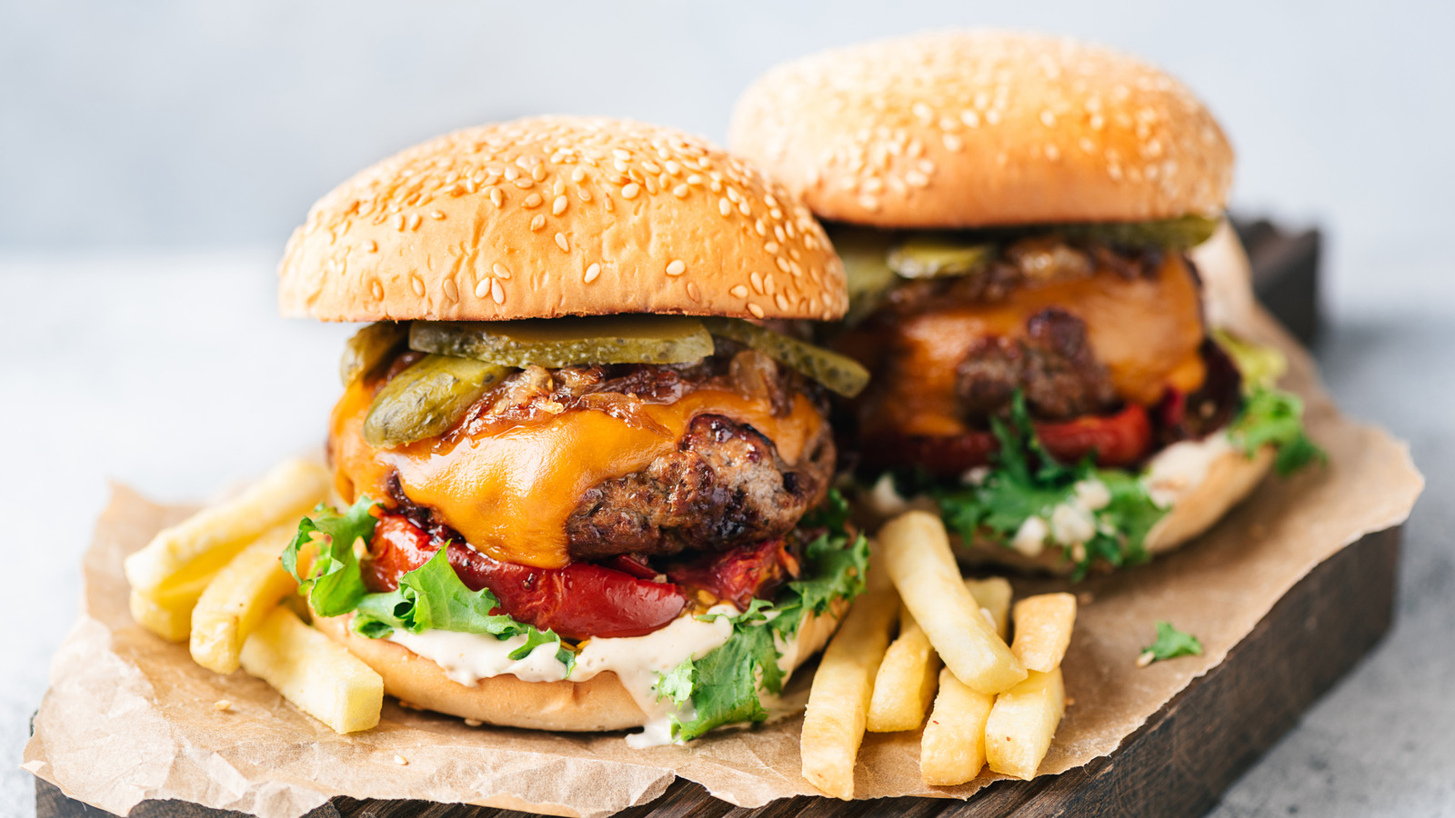 Give Cheeseburgers 10X The Flavor With One Simple Trick
