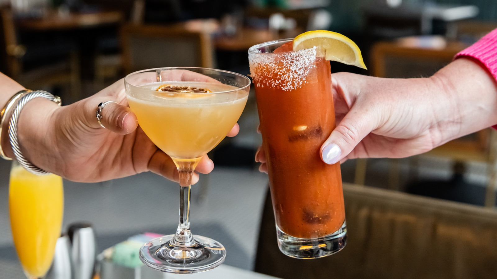 For A Top-Rated Brunch Experience With Bottomless Drinks, Head To This Chicago Mexican Restaurant