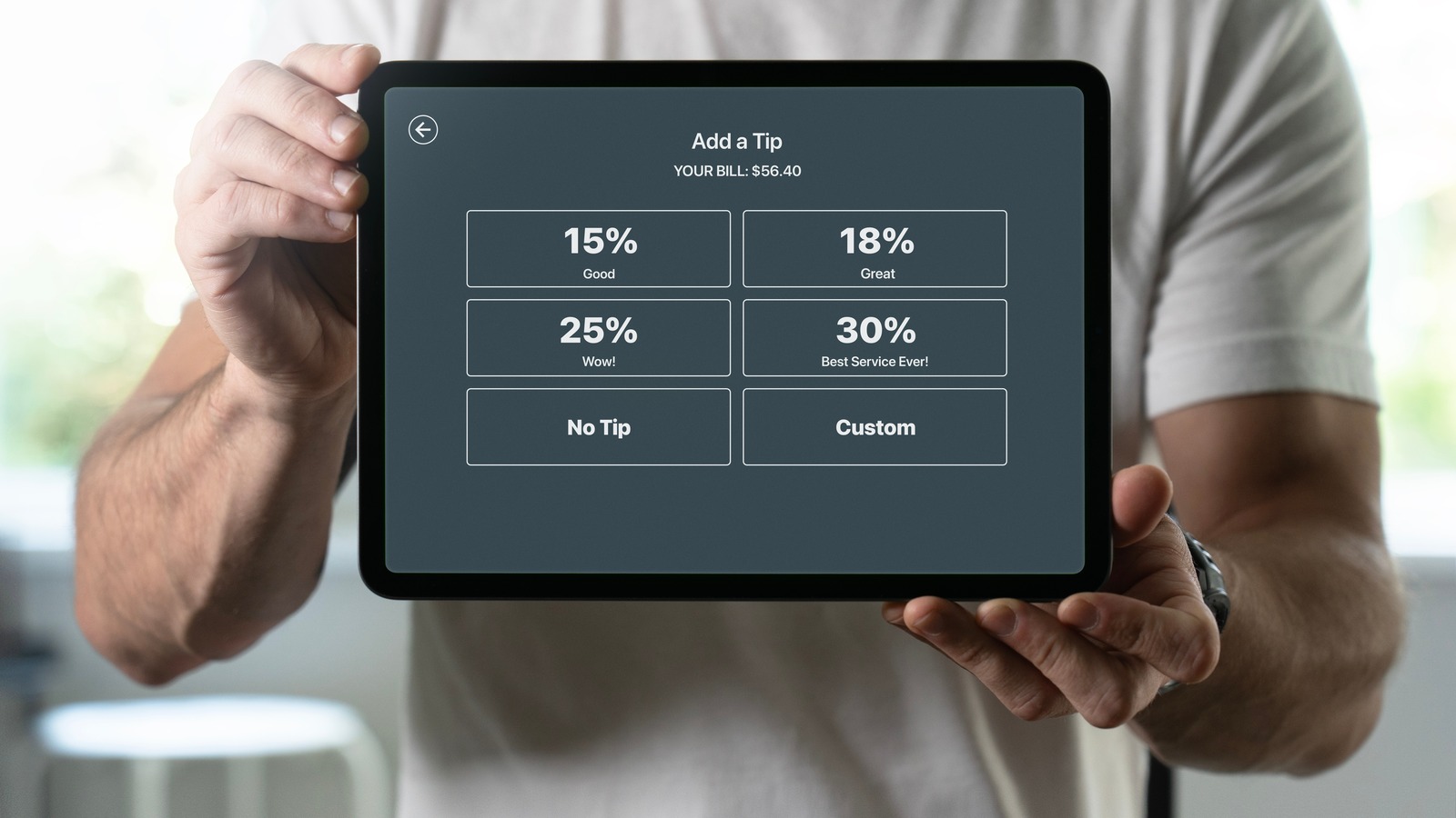 chicago-s-city-council-voted-to-eliminate-the-tip-credit