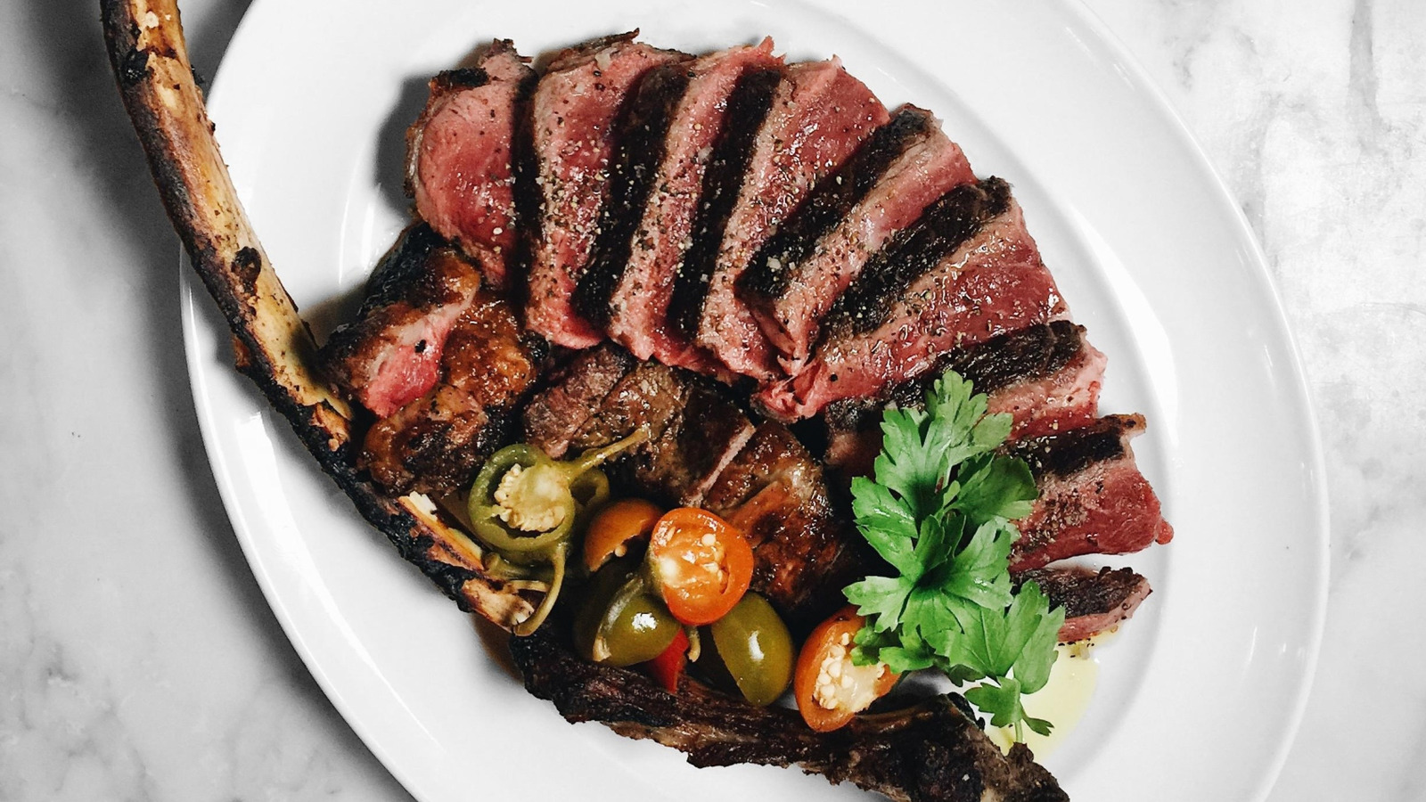 Chicago's RPM Is Home To One Of The Most Expensive Steaks In The US - This 42-Ounce Tomahawk - Tasting Table