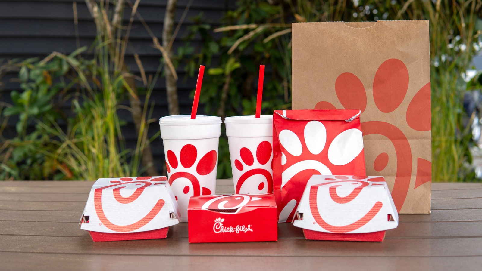chick-fil-a-has-decided-not-to-remove-its-side-salad-from-menus