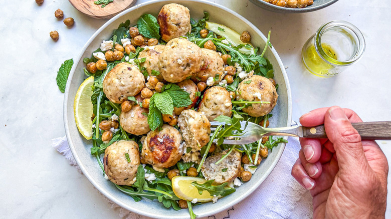 salad with chicken meatballs