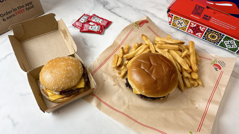 McDonald's Quarter Pounder with Cheese aside the Chili's Big QP burger
