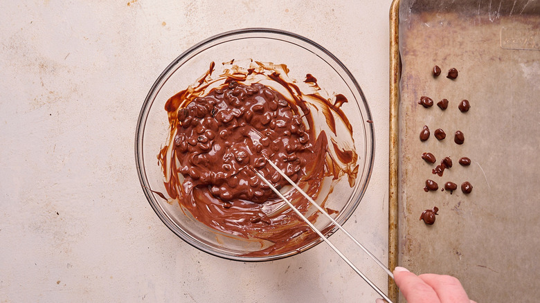 removing espresso beans from chocolate
