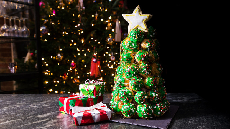 Christmas Tree Croquembouche