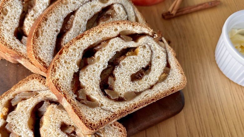 Cinnamon-apple swirl bread slices