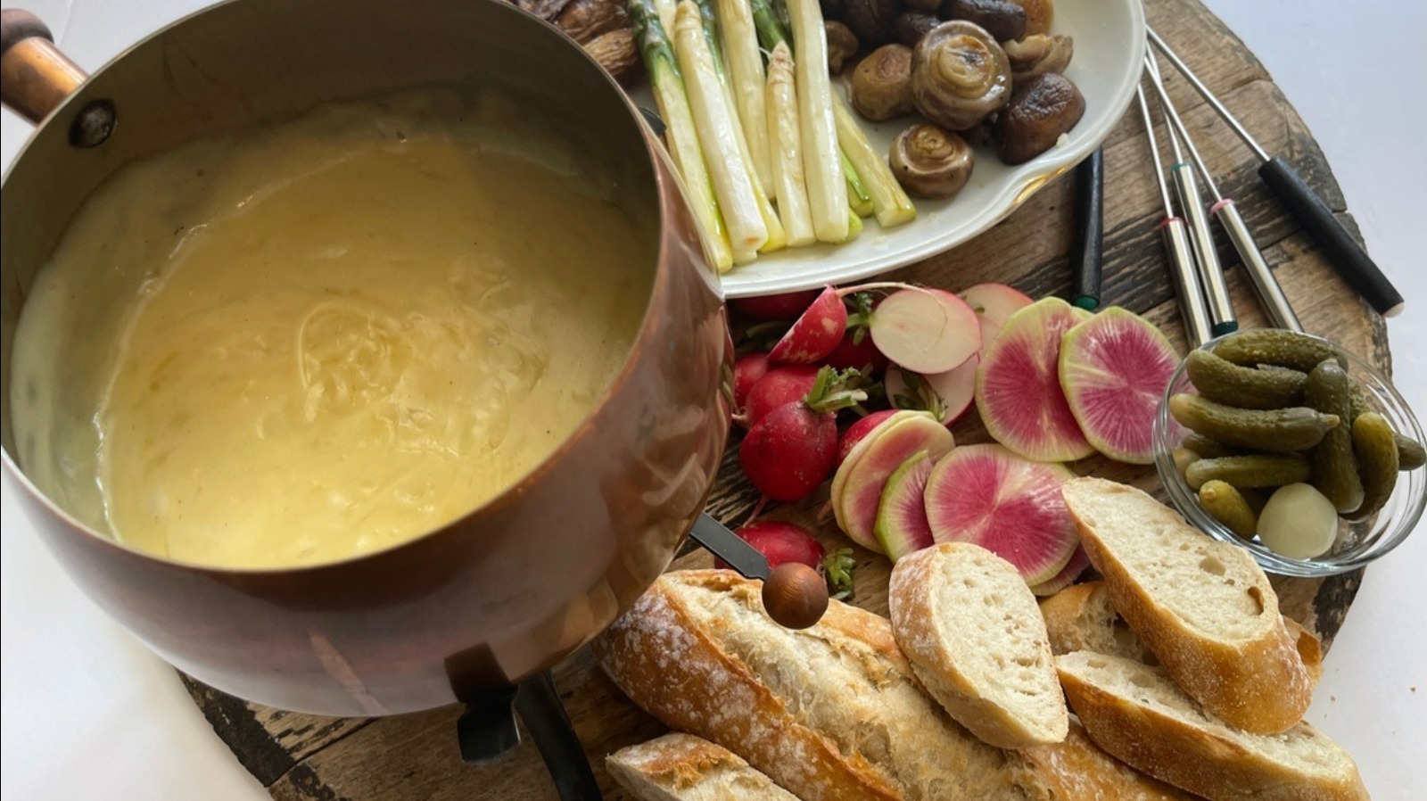 Classic Cheese Fondue Recipe