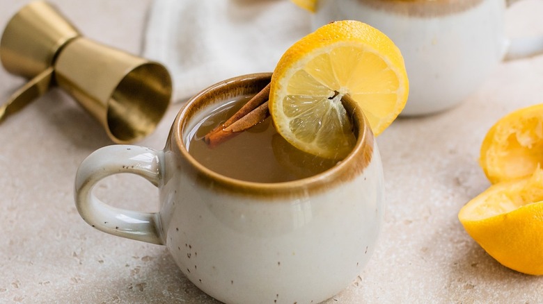 mug with cinnamon and lemon