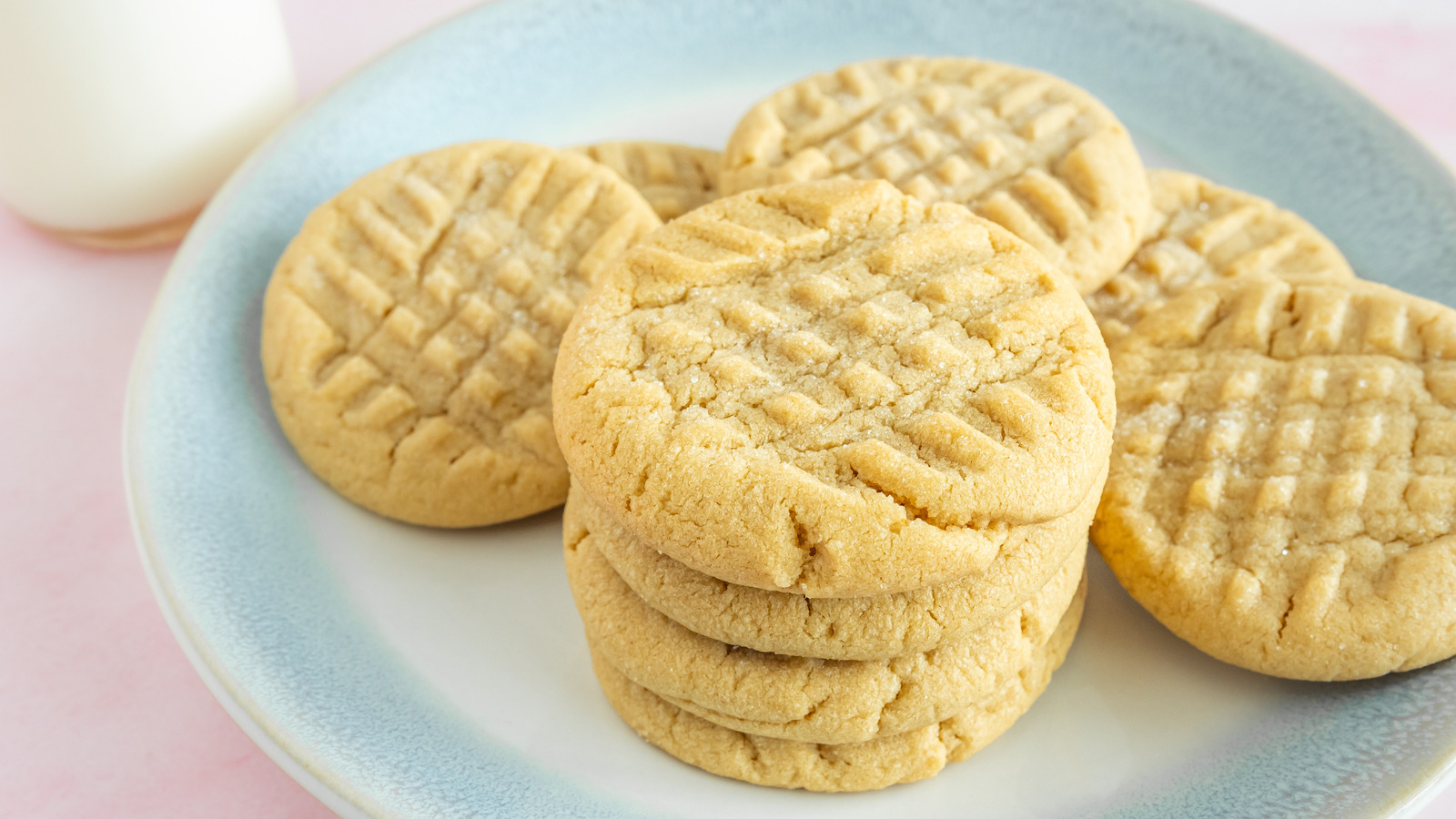 Classic Peanut Butter Cookies Recipe