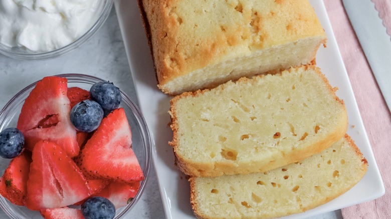 classic pound cake with berries