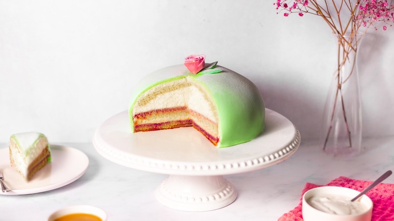 Swedish princess cake