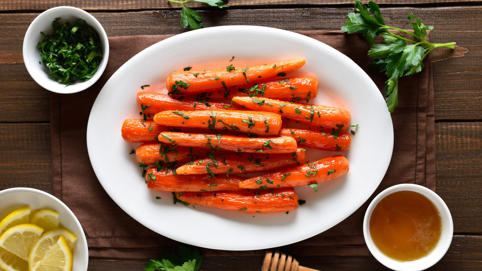 Give Carrots The Ultimate Sticky-Sweet Glaze With This Classic Soda - Tasting Table