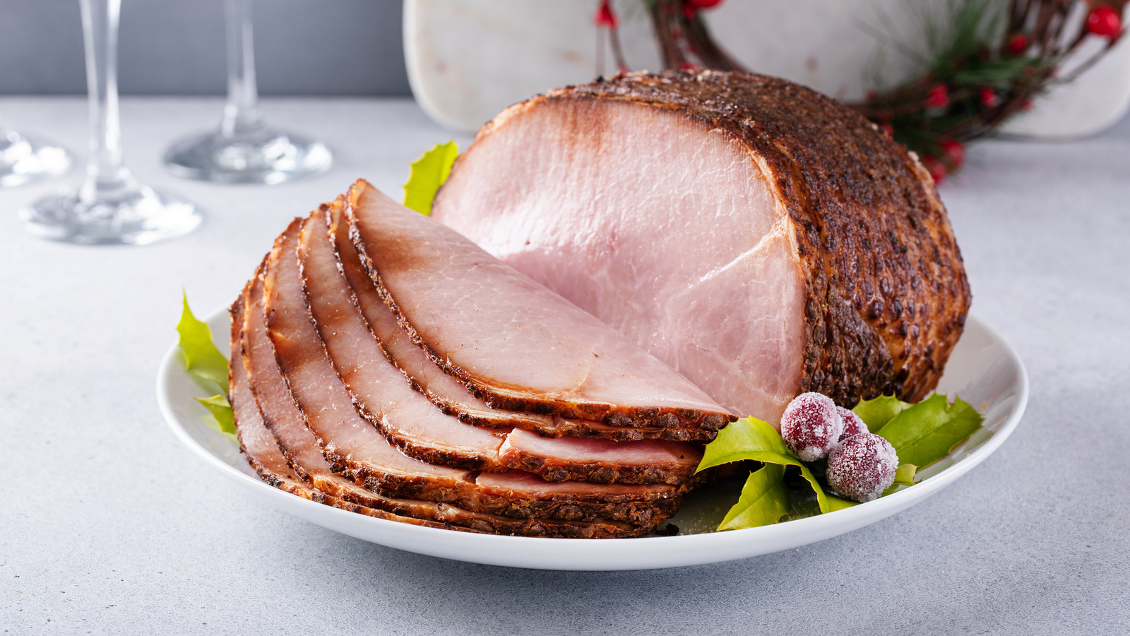 Coca-Cola Is The Sweet And Tangy Ingredient Your Christmas Eve Ham Needs - Tasting Table