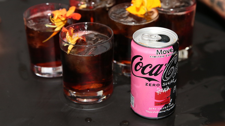 Rosalía's coca-cola