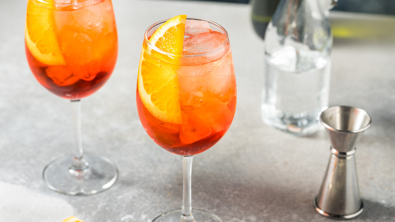 Aperol Spritz with orange slice