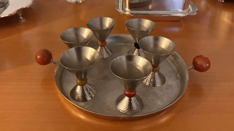 Memphis Group metal tray with cups