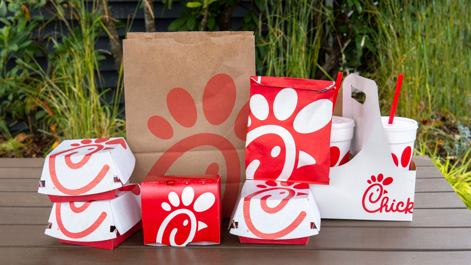 Combine These 2 Iconic Treats From Chick-Fil-A To Make A Classic Sundae