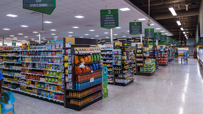 Publix store aisle