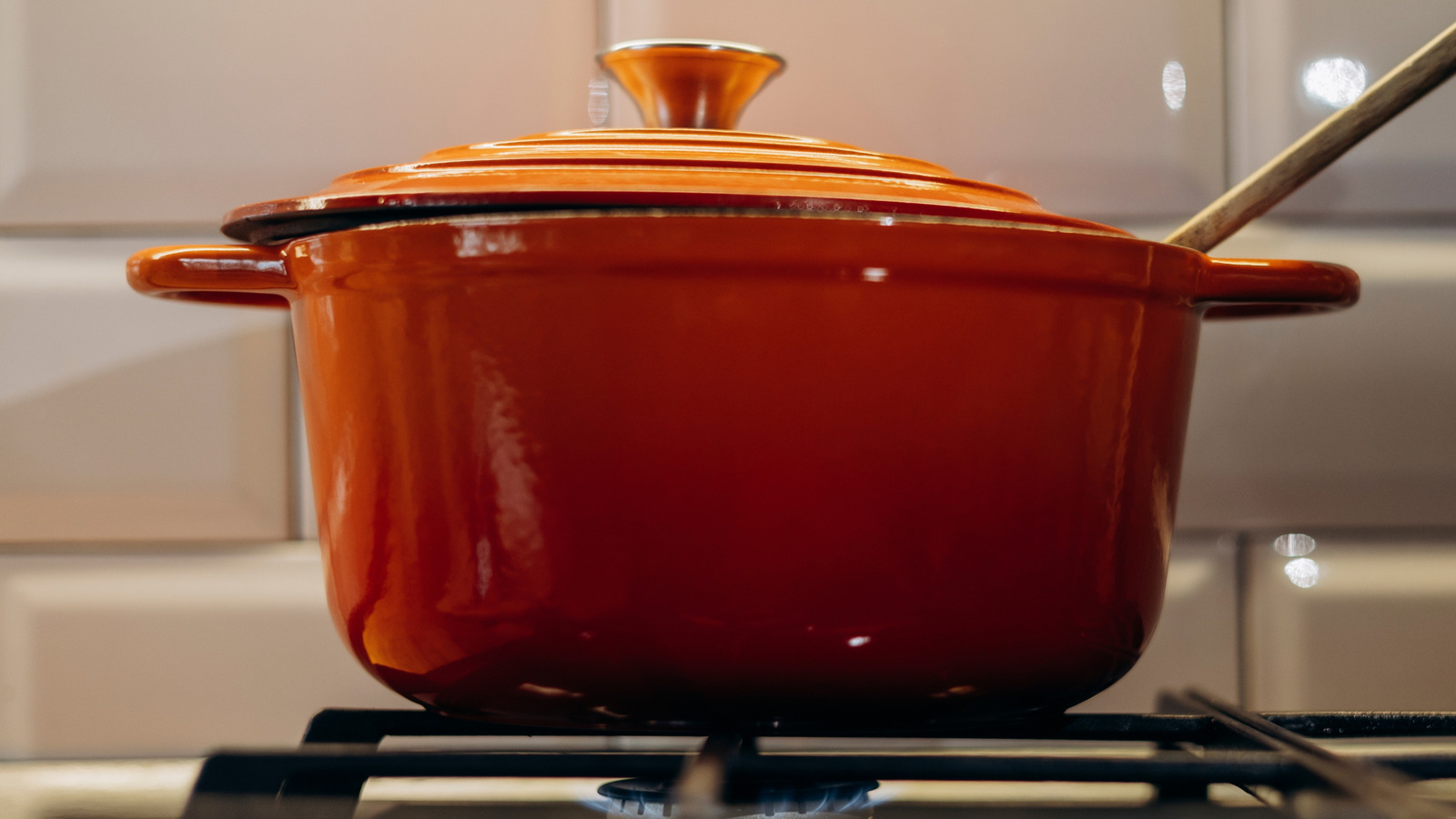 Break Out Your Dutch Oven: Consumer Reports Suggests This Is How To Reheat A Rotisserie Chicken