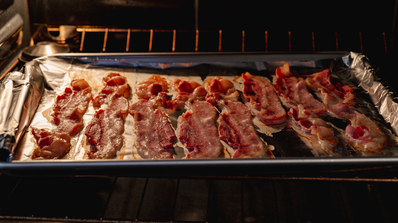 Bacon in a roasting pan in the oven