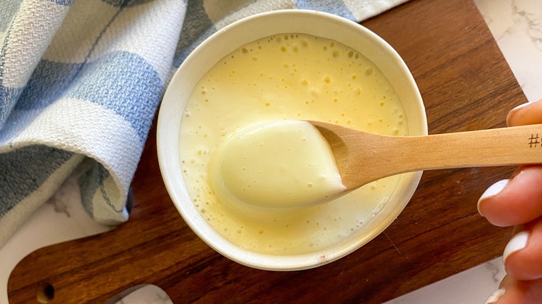 kewpie mayo in white bowl 