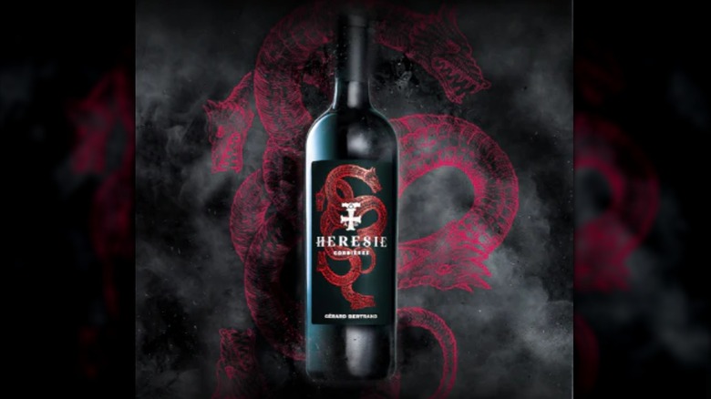 Bottle of Gérard Bertrand Hérésie Corbières with crest