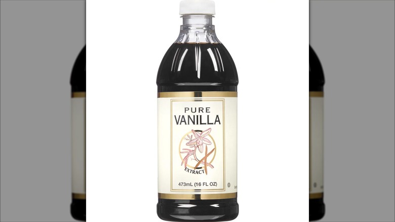 Bottle of vanilla extract Pure vanilla Costco