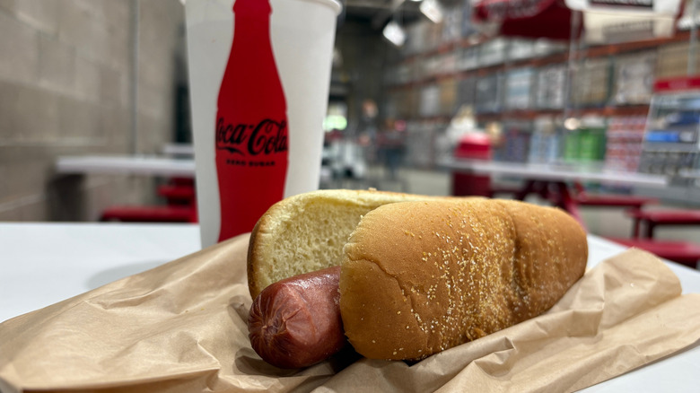 These Are The Ingredients Hiding In Costco's Food Court Hot Dogs