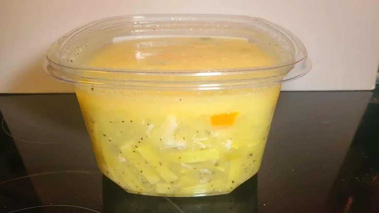 tup of chiciken noodle soup