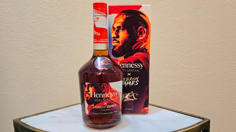 Hennessy VS bottle