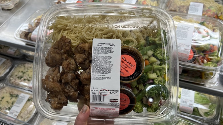 Kirkland Signature Yakisoba Chicken Stir Fry Kit at Costco