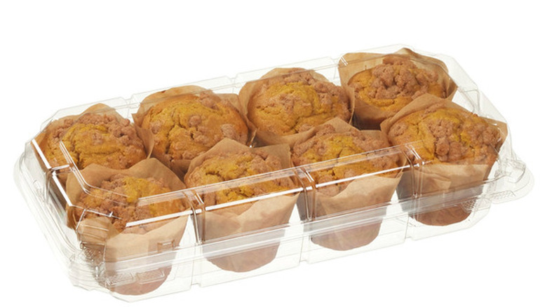 A six pack of  Kirkland Signature Pumpkin Streusel Muffins
