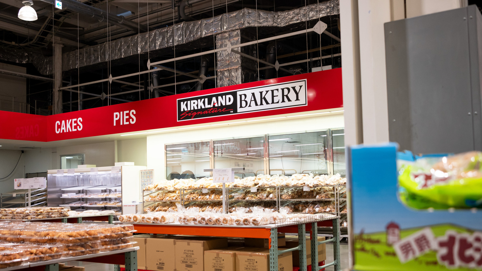 Costco's Latest Bakery Treat Is Sure To Brighten Up Your Spring - Tasting Table