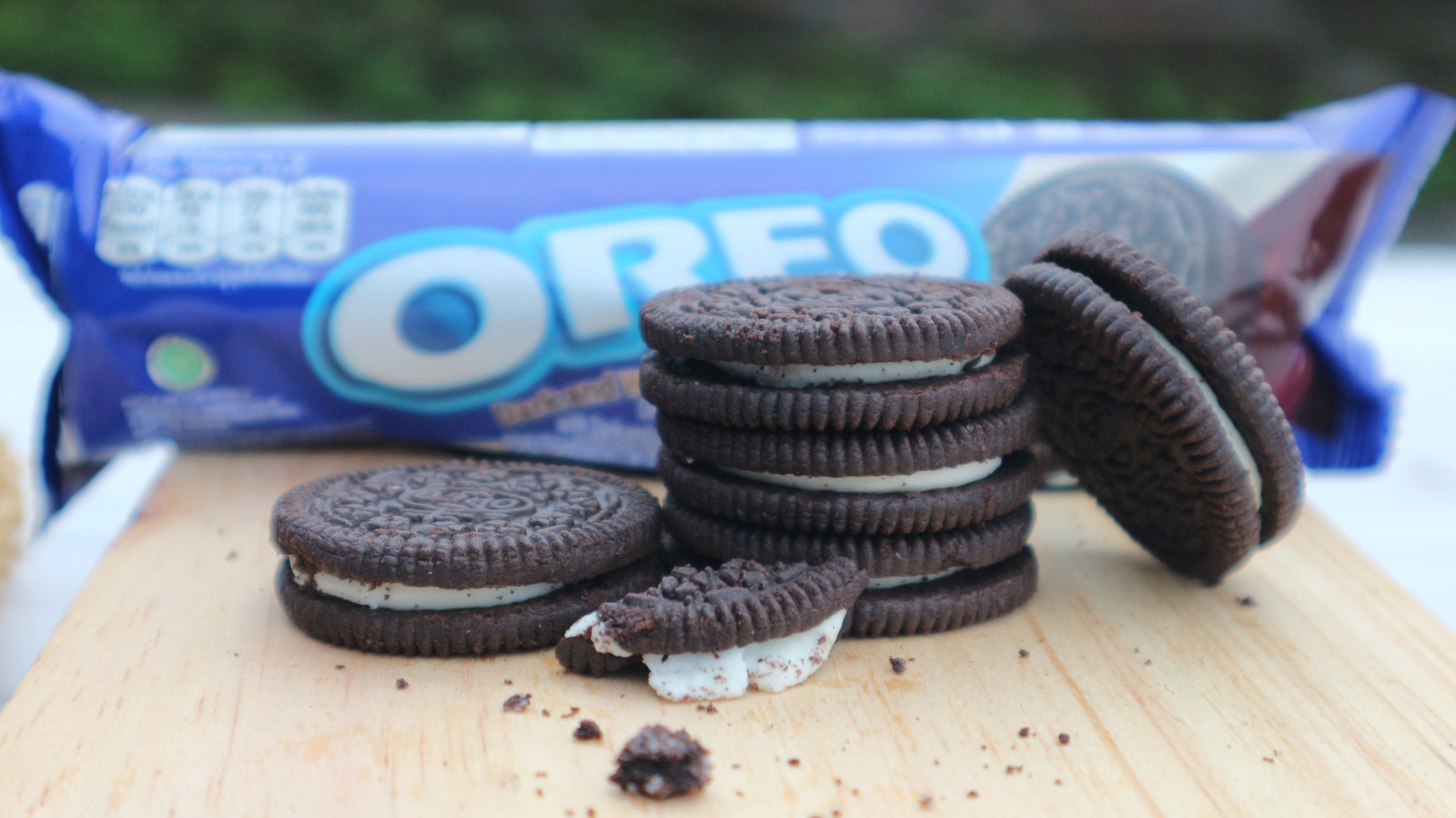 Costco's Oreos Are Different From The Ones Sold At Other Grocery Stores. Here's How