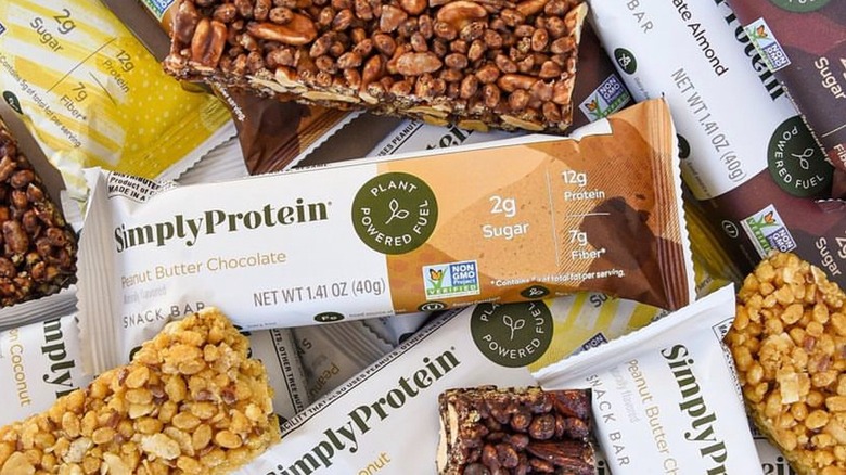 SimplyProtein Peanut Butter Chocolate Bars variety pack