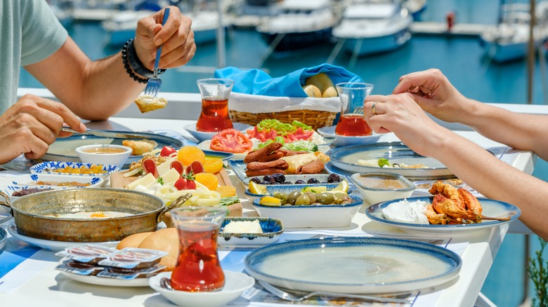 People eating breakfast