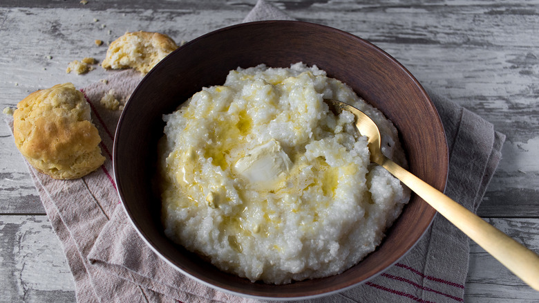 bowl of grits with melted butter