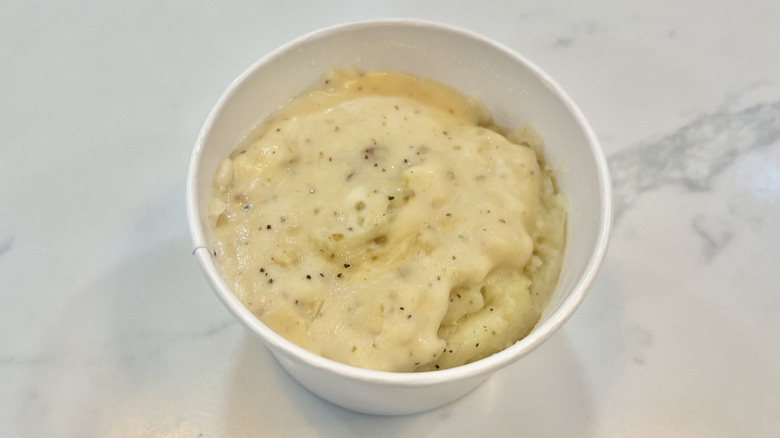 Cracker Barrel mashed potatoes with sawmill gravy