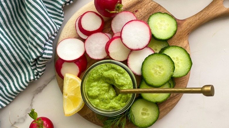 Creamy Vegan Dill Dip Recipe