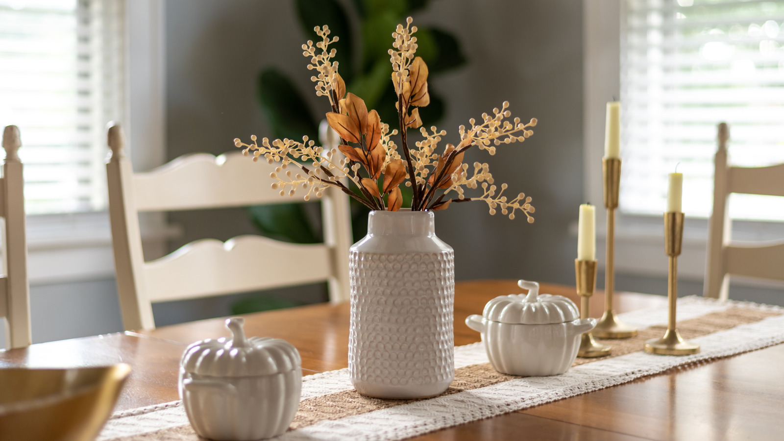 Create Sophisticated Centerpieces With These 3 Cheap Dollar Tree Finds - Tasting Table