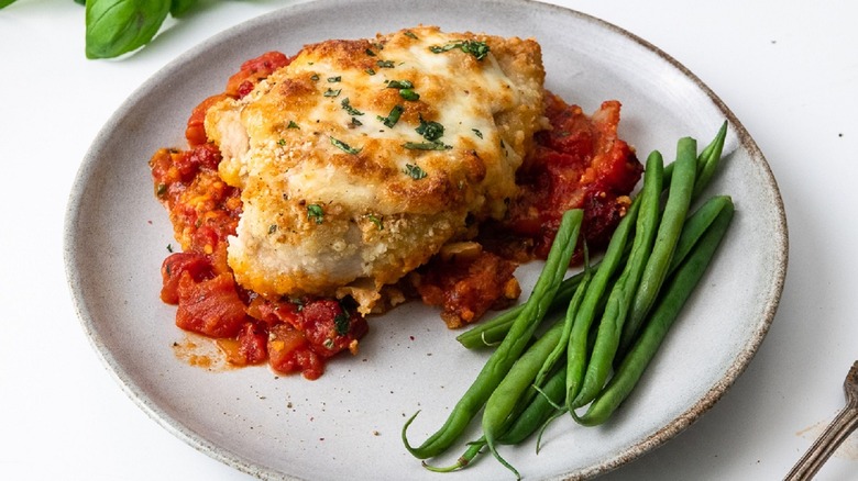 chicken parmesan with green beans