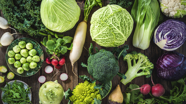 Variety of different cruciferous vegetables