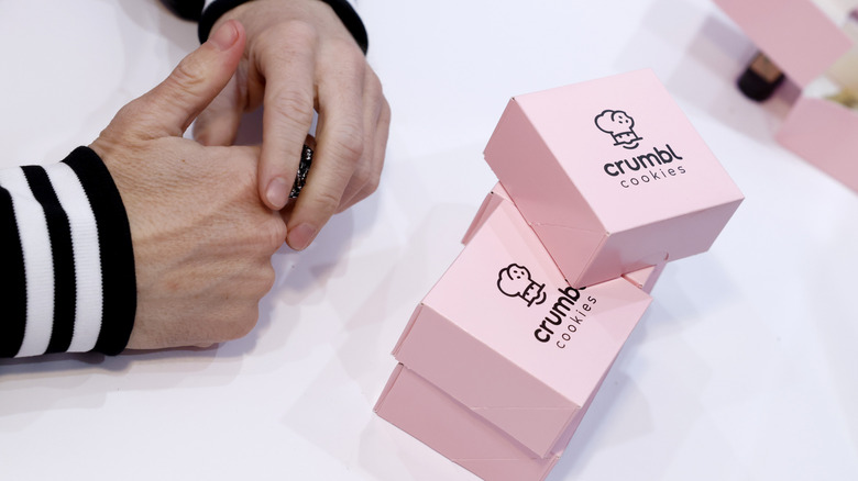 Crumbl cookies storefront