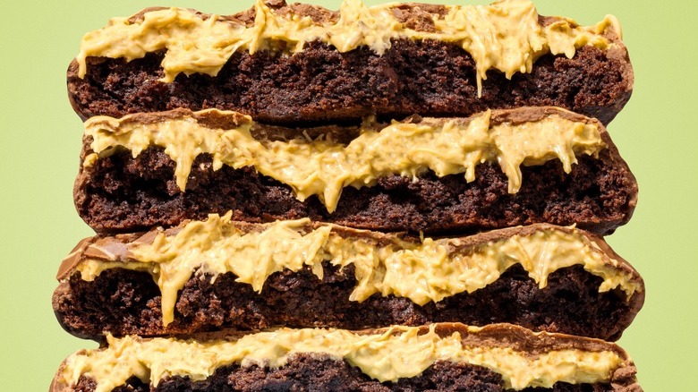 close up of Crumbl Dubai chocolate cookie layers