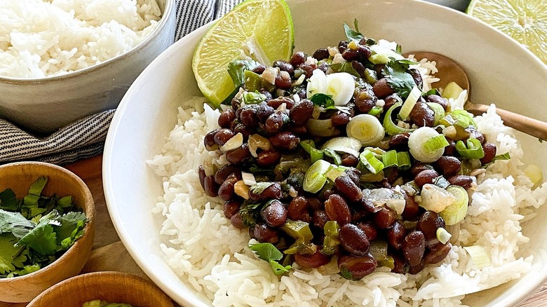 beans and rice in bowl 