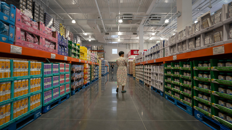 costco aisle